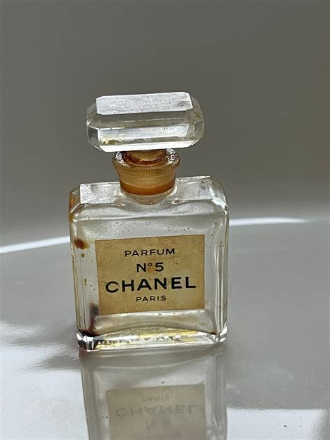 why is chanel no 5 so famous|chanel no 5 original formula.